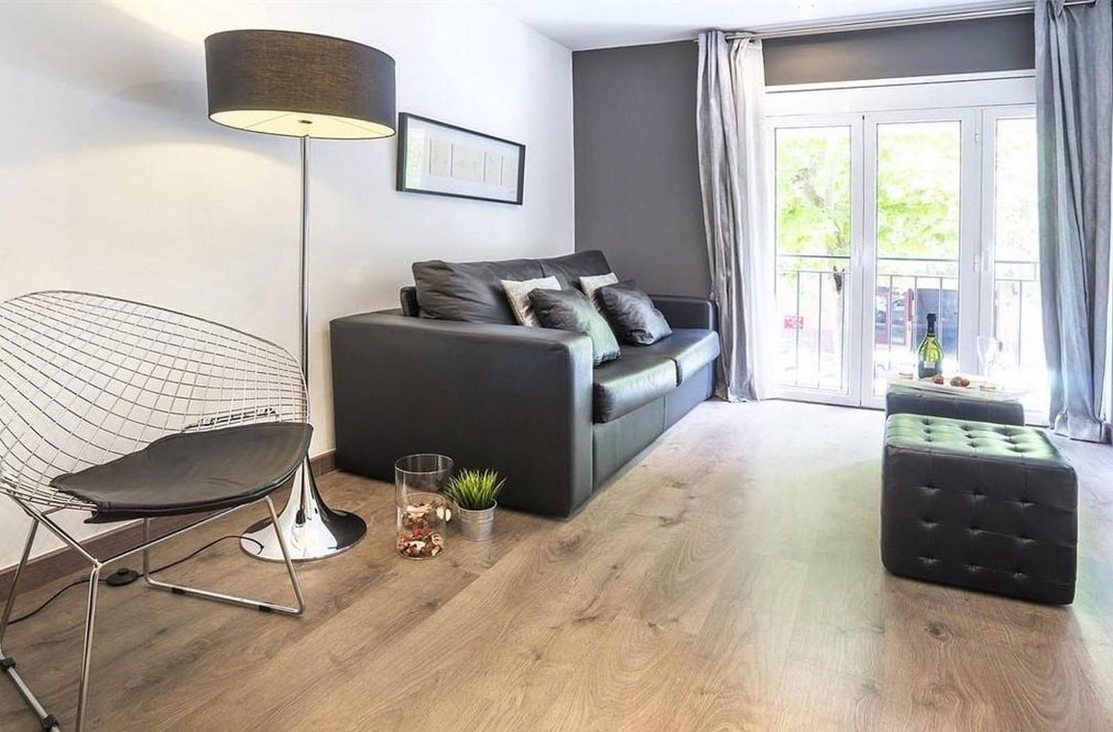 2 soverom Leilighet til leie i Barcelona by med svømmebasseng - € 700 (Ref: 9601257)