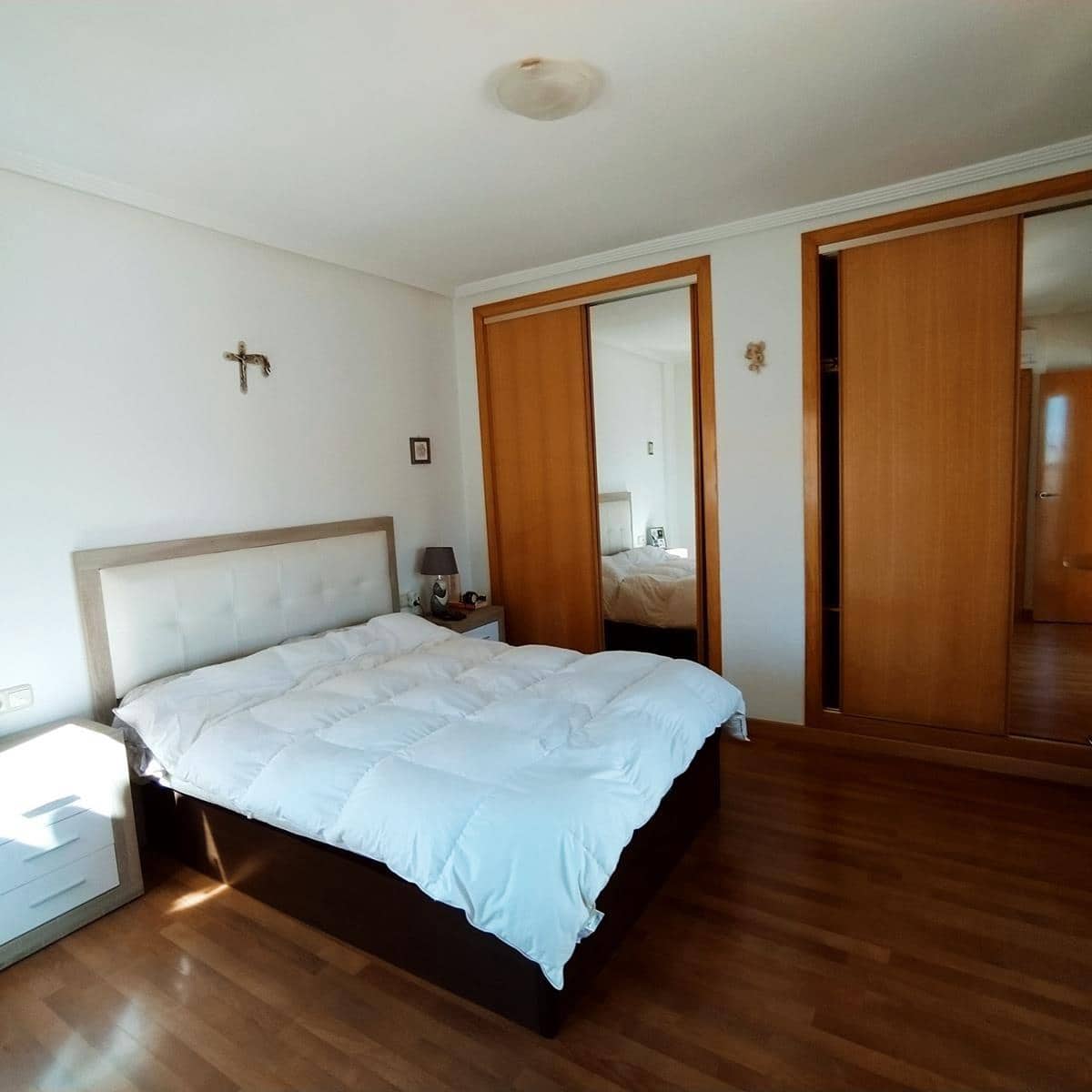 6 makuuhuone Huoneisto vuokrattavana paikassa Barcelona kaupunki mukana uima-altaan 
autotalli - 700 € (Ref: 9601258)