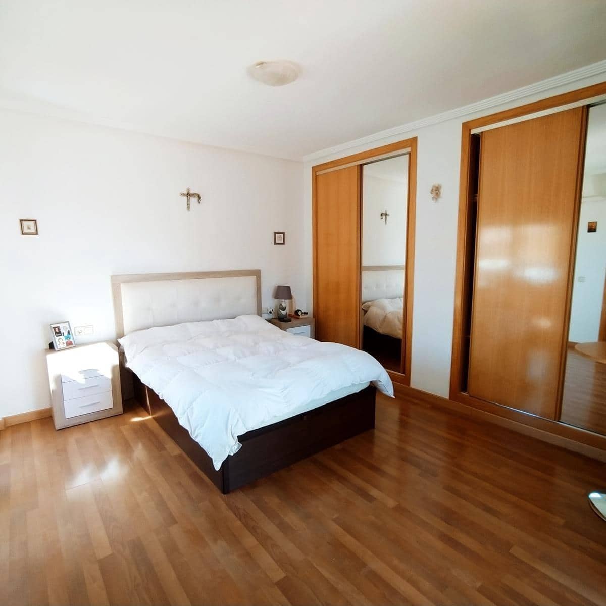 6 makuuhuone Huoneisto vuokrattavana paikassa Barcelona kaupunki mukana uima-altaan 
autotalli - 700 € (Ref: 9601258)