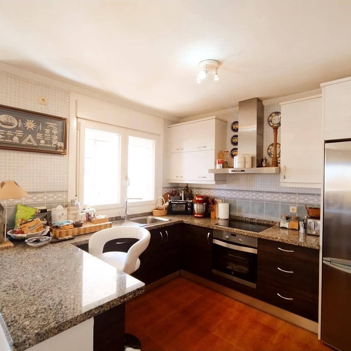 6 makuuhuone Huoneisto vuokrattavana paikassa Barcelona kaupunki mukana uima-altaan 
autotalli - 700 € (Ref: 9601258)