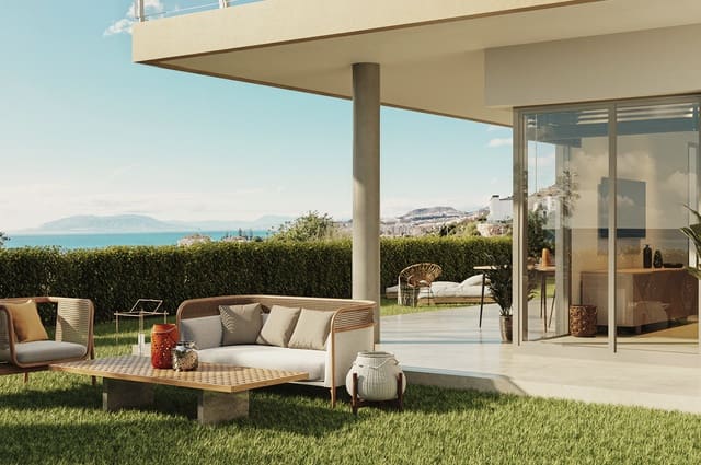 2 bedroom Apartment for sale in Torre de Benagalbon, Rincón de la Victoria with pool - € 389,000 (Ref: 9388656)