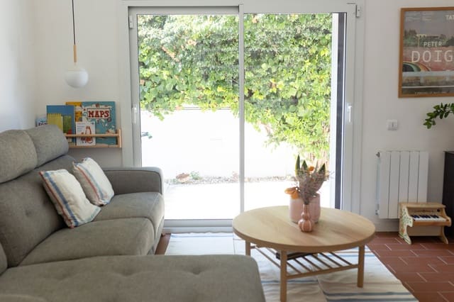 4 bedroom Villa for sale in Vilanova i la Geltrú with pool garage - € 930,000 (Ref: 9396680)