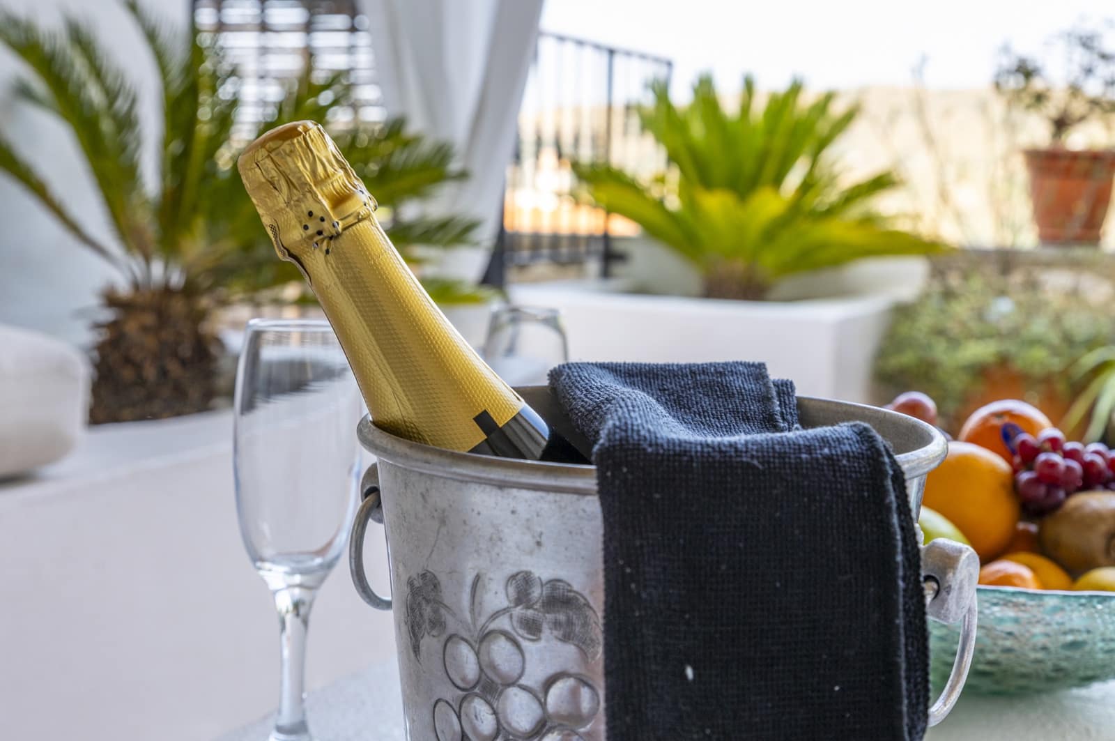 7 soverom Rekkehus til salgs i Competa med svømmebasseng garasje - € 1 400 000 (Ref: 9402723)