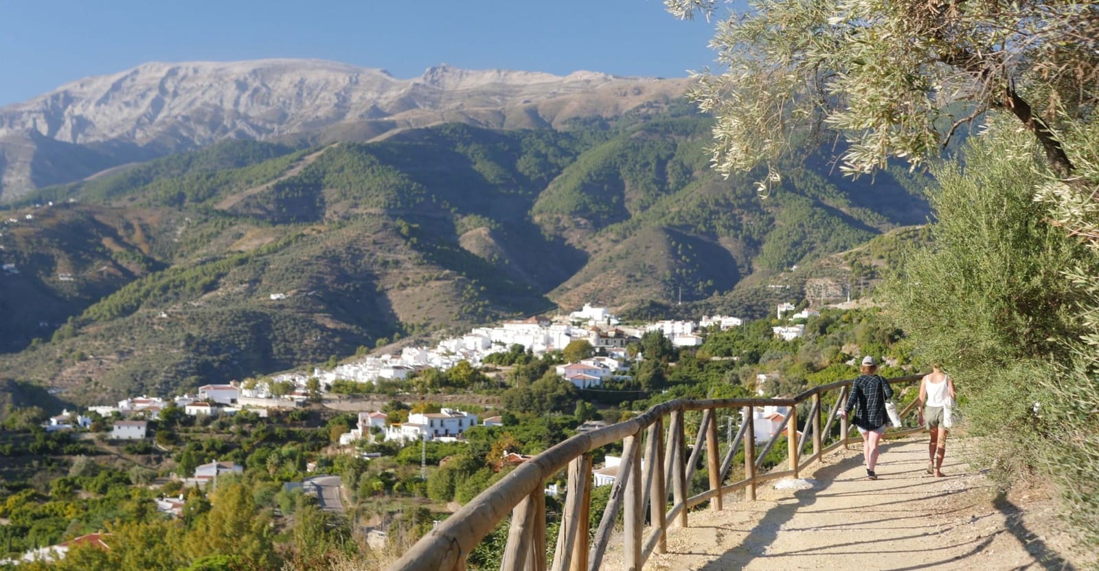 7 soverom Rekkehus til salgs i Competa med svømmebasseng garasje - € 1 400 000 (Ref: 9402723)