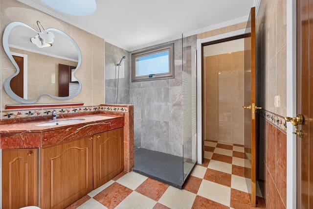 3 sovrum Villa till salu i Granadilla de Abona med pool garage - 550 000 € (Ref: 10025169)