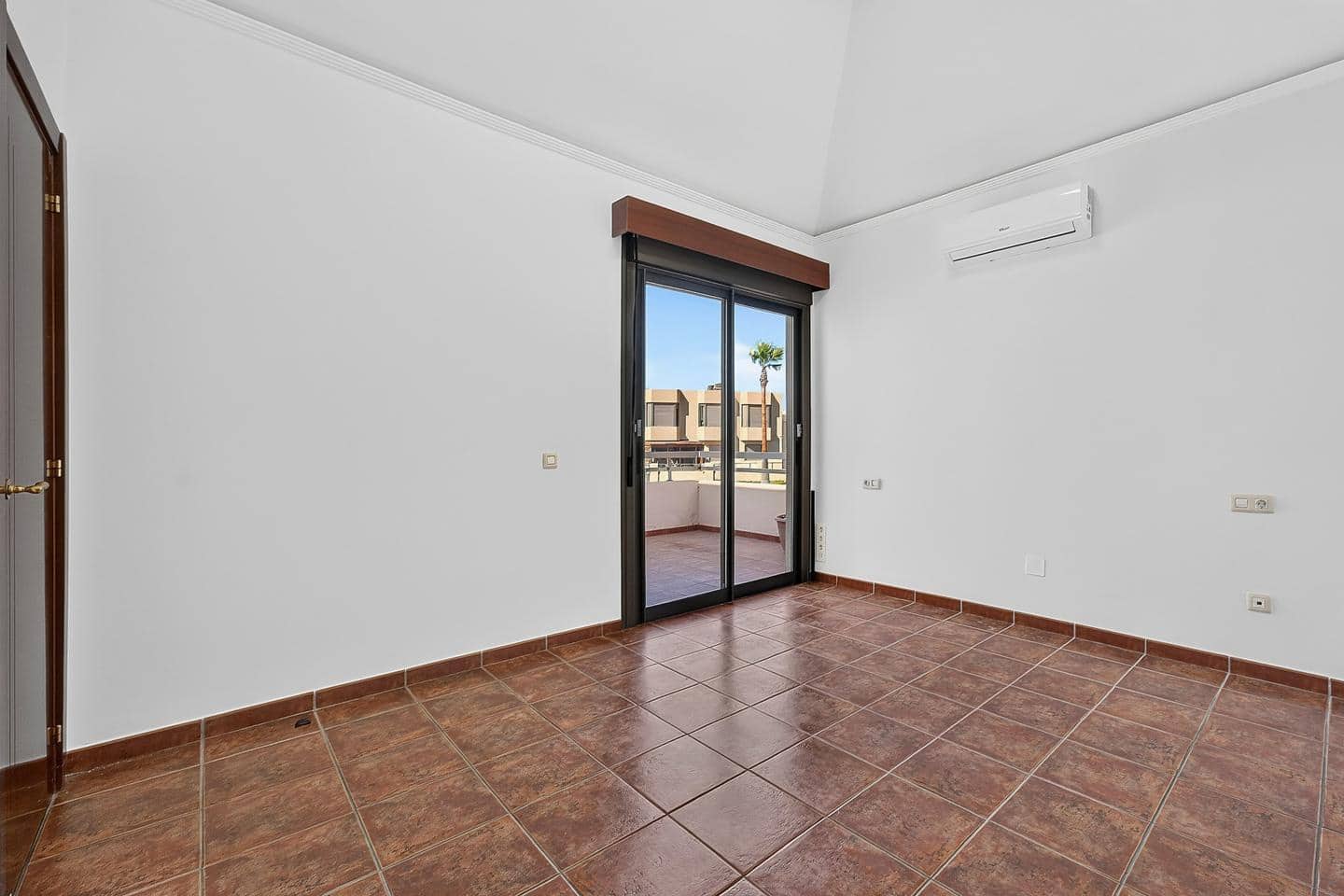 3 sovrum Villa till salu i Granadilla de Abona med pool garage - 550 000 € (Ref: 10025169)