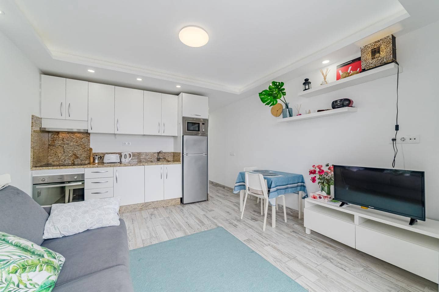 1 makuuhuone Asunto myytävänä paikassa Costa Adeje mukana uima-altaan - 270 000 € (Ref: 9580172)