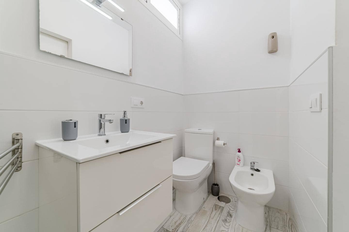 1 makuuhuone Asunto myytävänä paikassa Costa Adeje mukana uima-altaan - 270 000 € (Ref: 9580172)