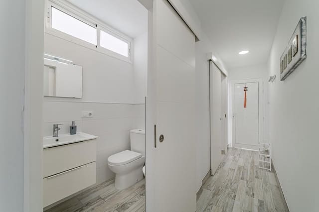 1 makuuhuone Asunto myytävänä paikassa San Eugenio Alto, Adeje mukana uima-altaan - 270 000 € (Ref: 9580172)