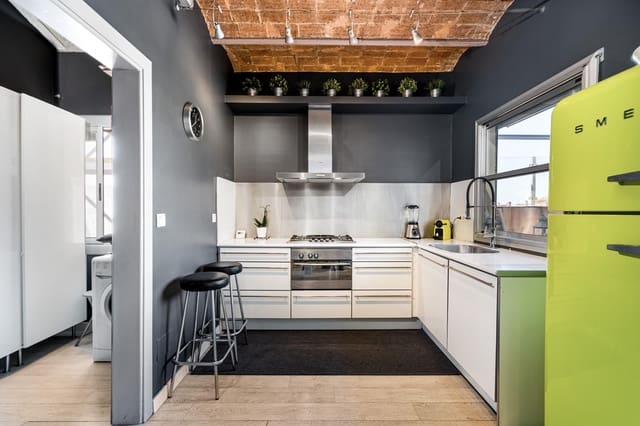 3 Zimmer Penthouse zu verkaufen in El Poble Sec, Barcelona Stadt - 570.000 € (Ref: 9396646)