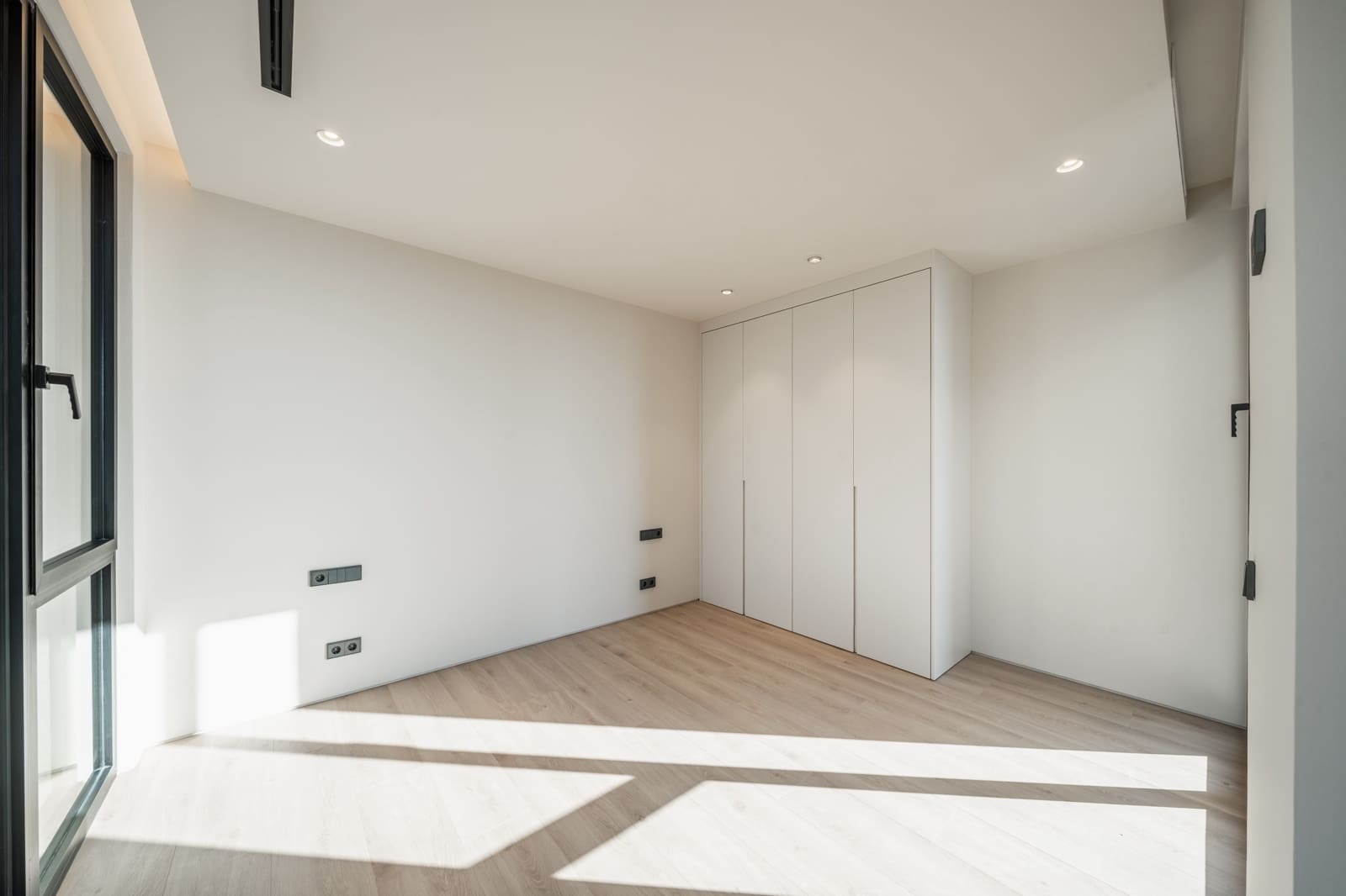 4 sovrum Hus till salu i Teia med pool garage - 4 900 000 € (Ref: 9400300)