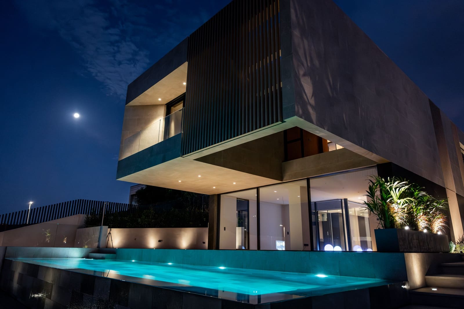 4 sovrum Hus till salu i Teia med pool garage - 4 900 000 € (Ref: 9400300)