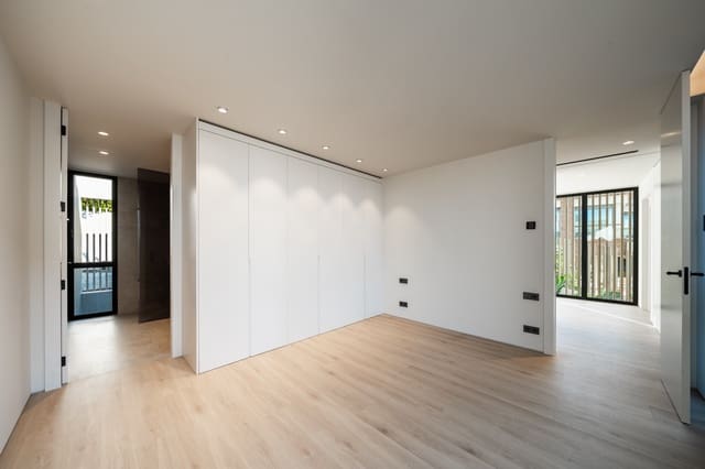 4 soverom Hus til salgs i Teià med svømmebasseng garasje - € 4 900 000 (Ref: 9400300)