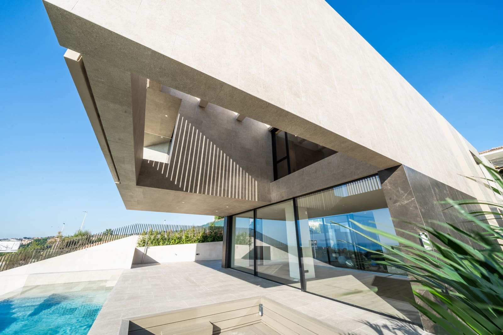 4 sovrum Hus till salu i Teia med pool garage - 4 900 000 € (Ref: 9400300)