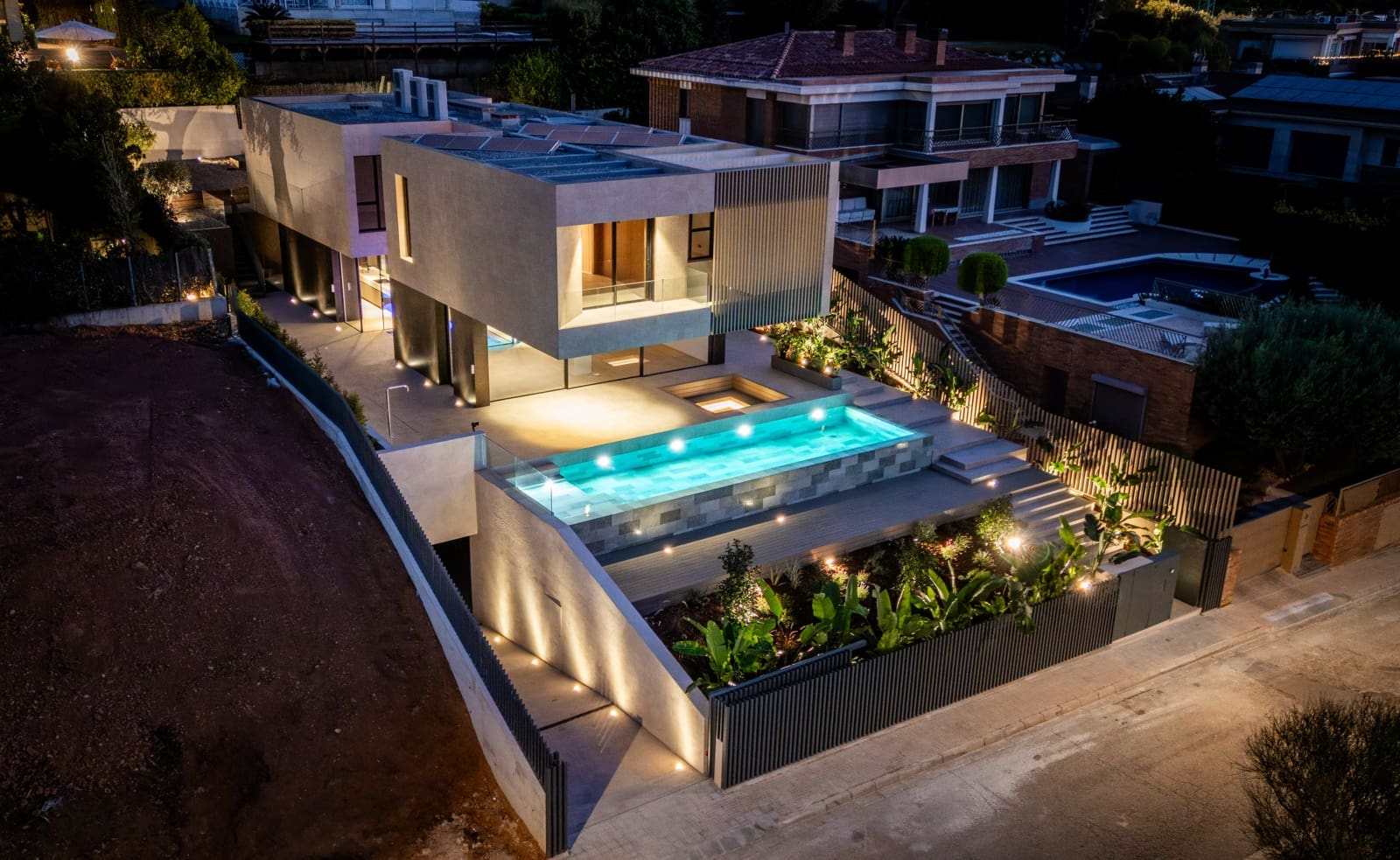 4 sovrum Hus till salu i Teia med pool garage - 4 900 000 € (Ref: 9400300)