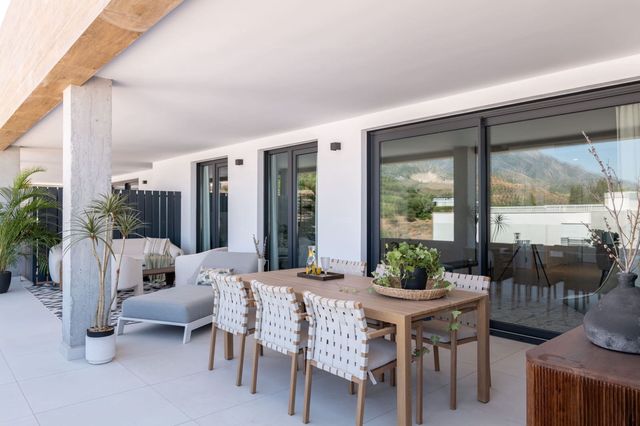 Leilighet til salgs i Marbella med svømmebasseng garasje - € 575 000 (Ref: 10070195)