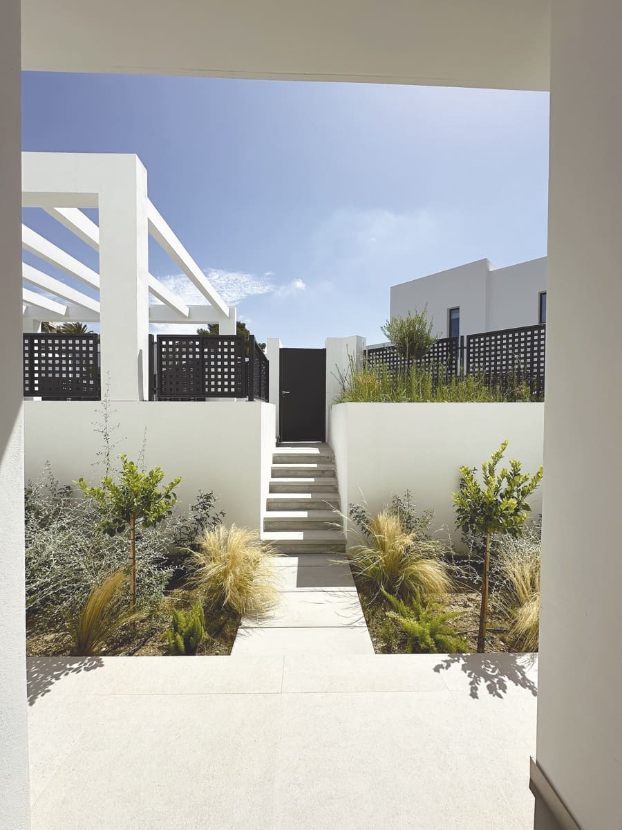 4 sypialnia Willa na sprzedaż w Marbella z basenem garażem - 2 500 000 € (Ref: 9412289)