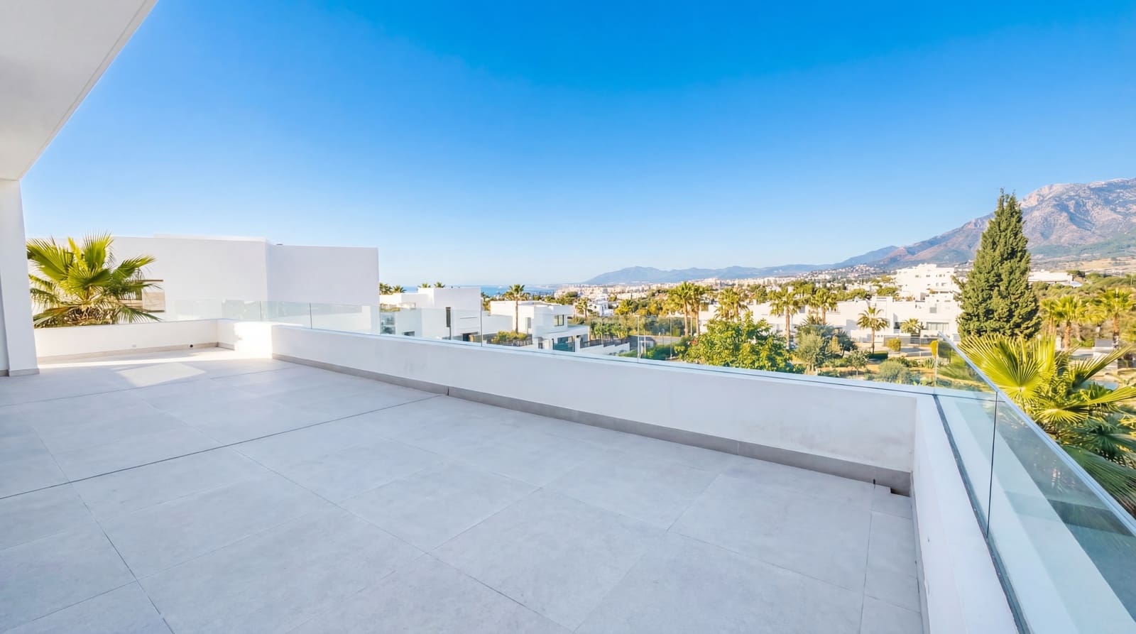 4 sovrum Villa till salu i Marbella med pool garage - 2 500 000 € (Ref: 9412289)