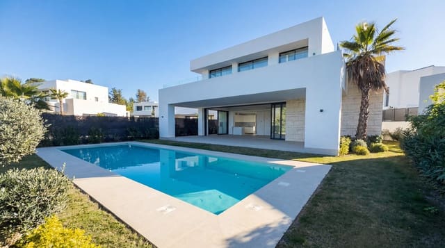 4 slaapkamer Villa te koop in Río Real, Marbella met zwembad garage - € 2.500.000 (Ref: 9412289)