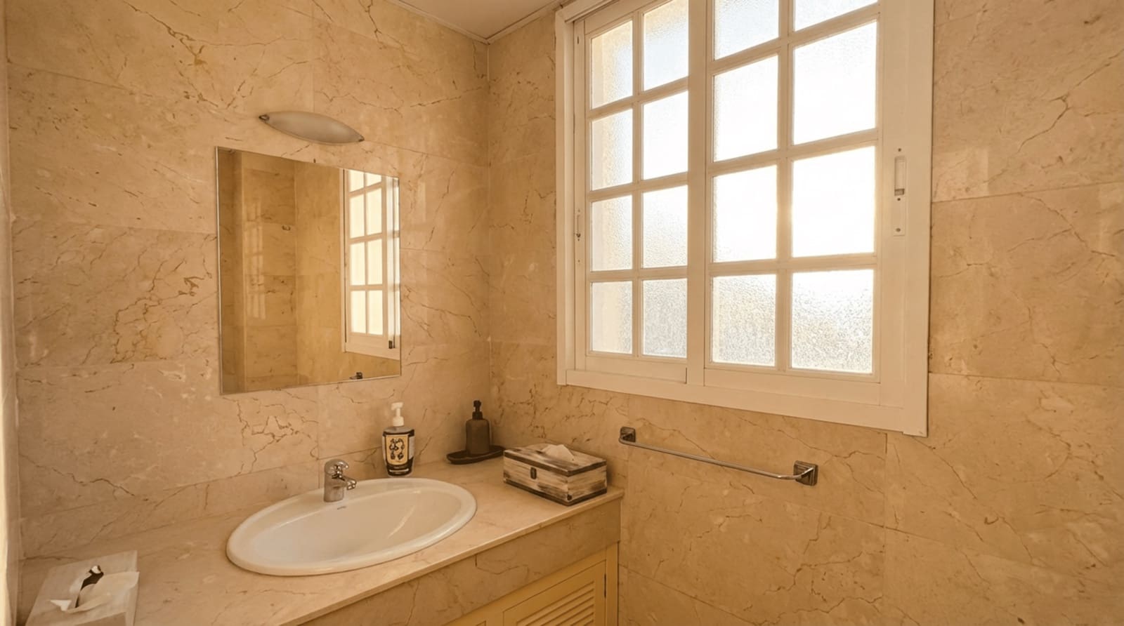 2 bedroom Apartment for sale in Marbella - € 390,000 (Ref: 9443390)