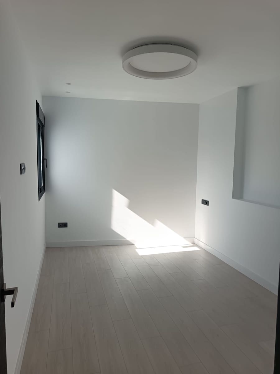 3 Zimmer Doppelhaus zu verkaufen in Malaga Stadt mit Pool Garage - 700.000 € (Ref: 9412890)