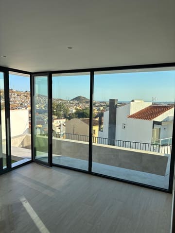 3 bedroom Semi-detached Villa for sale in Fuente Alegre, Málaga city with pool garage - € 700,000 (Ref: 9412890)