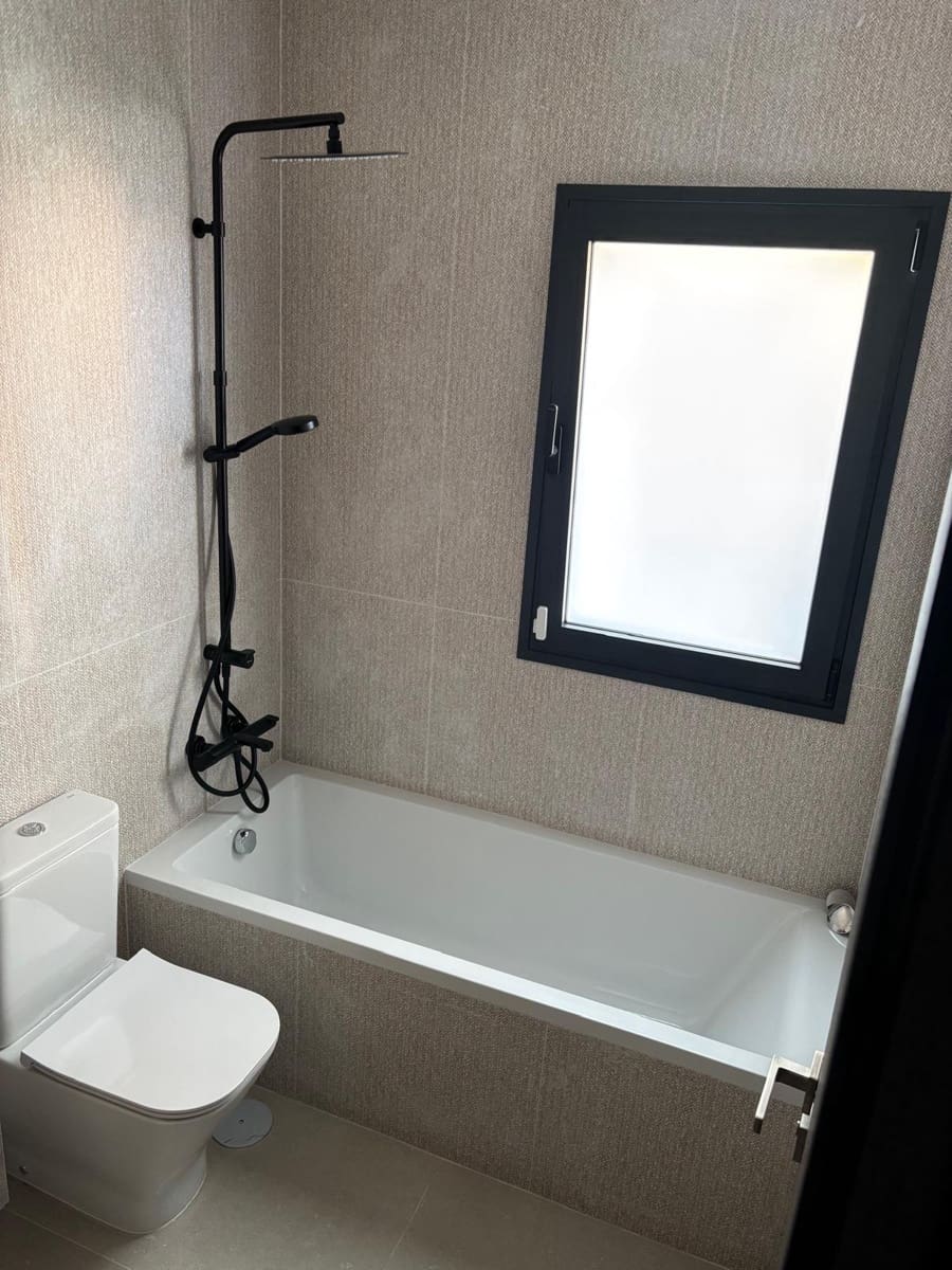 3 Zimmer Doppelhaus zu verkaufen in Malaga Stadt mit Pool Garage - 700.000 € (Ref: 9412890)