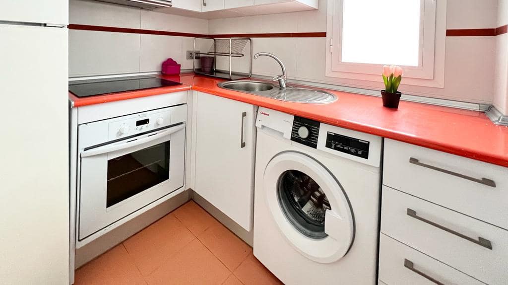 2 slaapkamer Appartement te koop in Malaga stad - € 240.000 (Ref: 9412892)