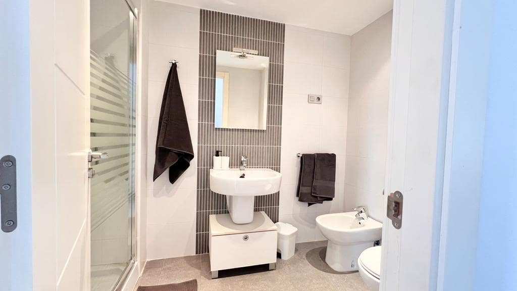 2 slaapkamer Appartement te koop in Malaga stad - € 240.000 (Ref: 9412892)