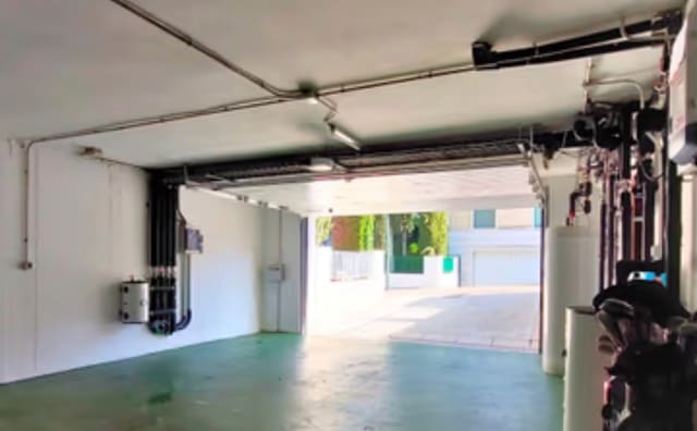 6 bedroom Villa for sale in Valladolid city with garage - € 560,000 (Ref: 9400110)