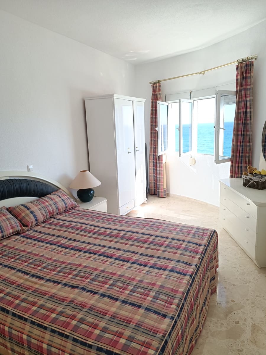 1 soveværelse Strandlejlighed til salg i Mijas Costa med swimmingpool - € 395.000 (Ref: 9401716)