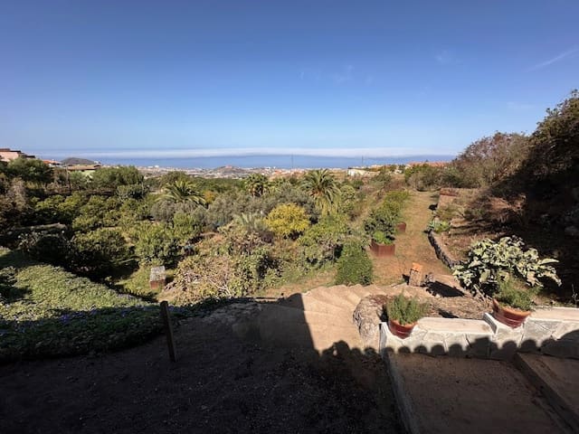 3 sovrum Finca/Hus på landet till salu i La Orotava med garage - 975 000 € (Ref: 9400026)