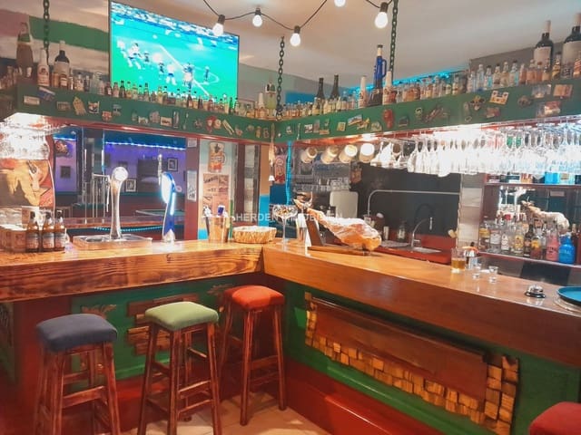 Ravintola/baari vuokrattavana paikassa Calvià - 2 100 € (Ref: 10079811)