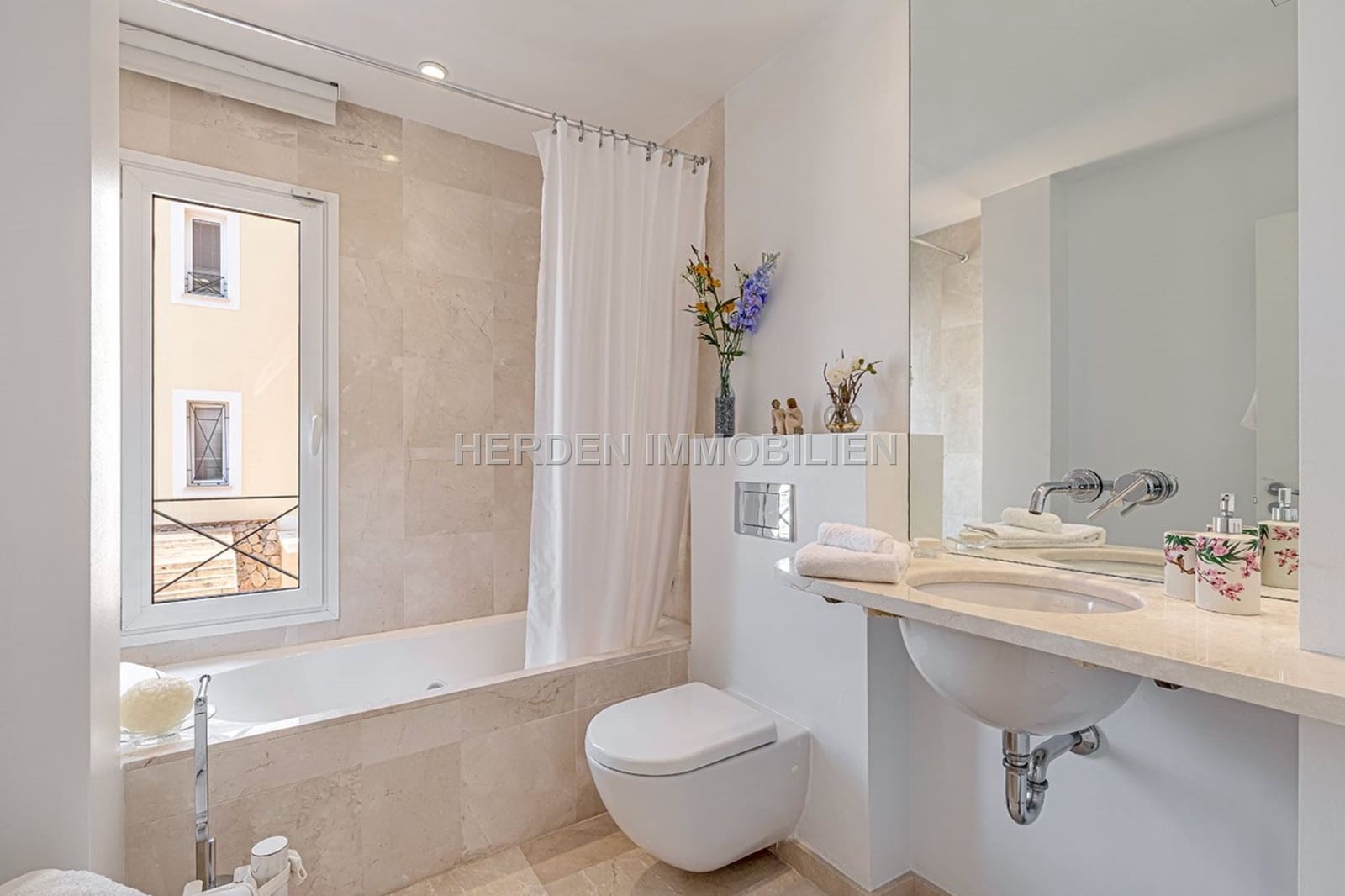 3 bedroom Apartment for sale in Andratx with pool - € 1,875,000 (Ref: 9733828)