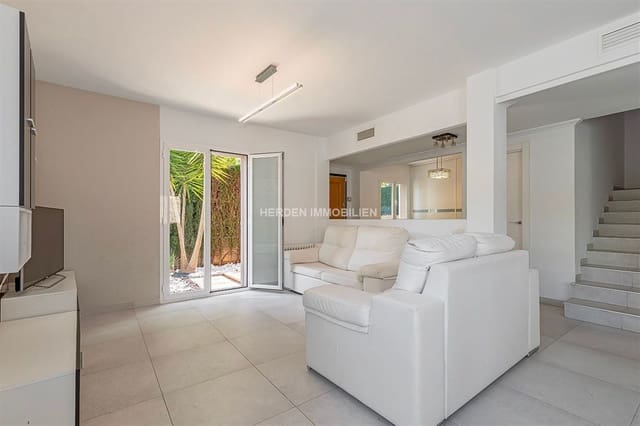 4 sovrum Semi-fristående Villa till salu i Palma de Mallorca - 980 000 € (Ref: 9733833)