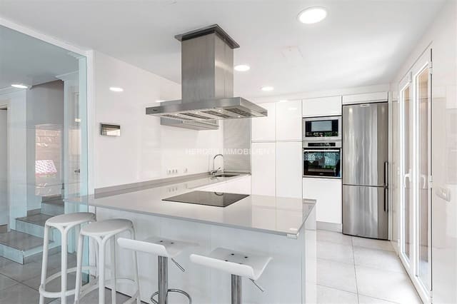 4 sovrum Semi-fristående Villa till salu i Palma de Mallorca - 980 000 € (Ref: 9733833)