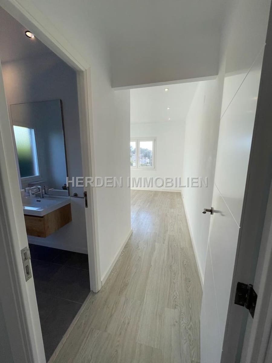 3 makuuhuone Huvila myytävänä paikassa Llucmajor mukana uima-altaan - 1 270 000 € (Ref: 9733835)