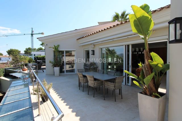 4 slaapkamer Villa te koop in Calvià met zwembad - € 3.950.000 (Ref: 9733836)