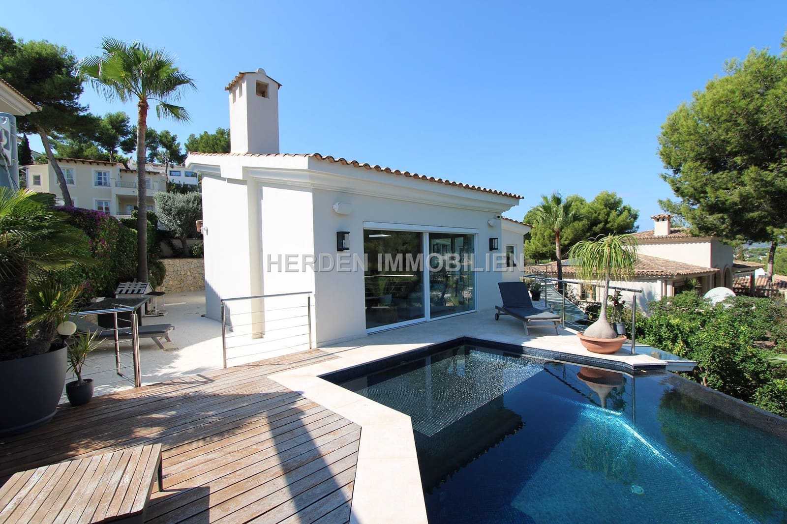4 slaapkamer Villa te koop in Calvia met zwembad - € 3.950.000 (Ref: 9733836)
