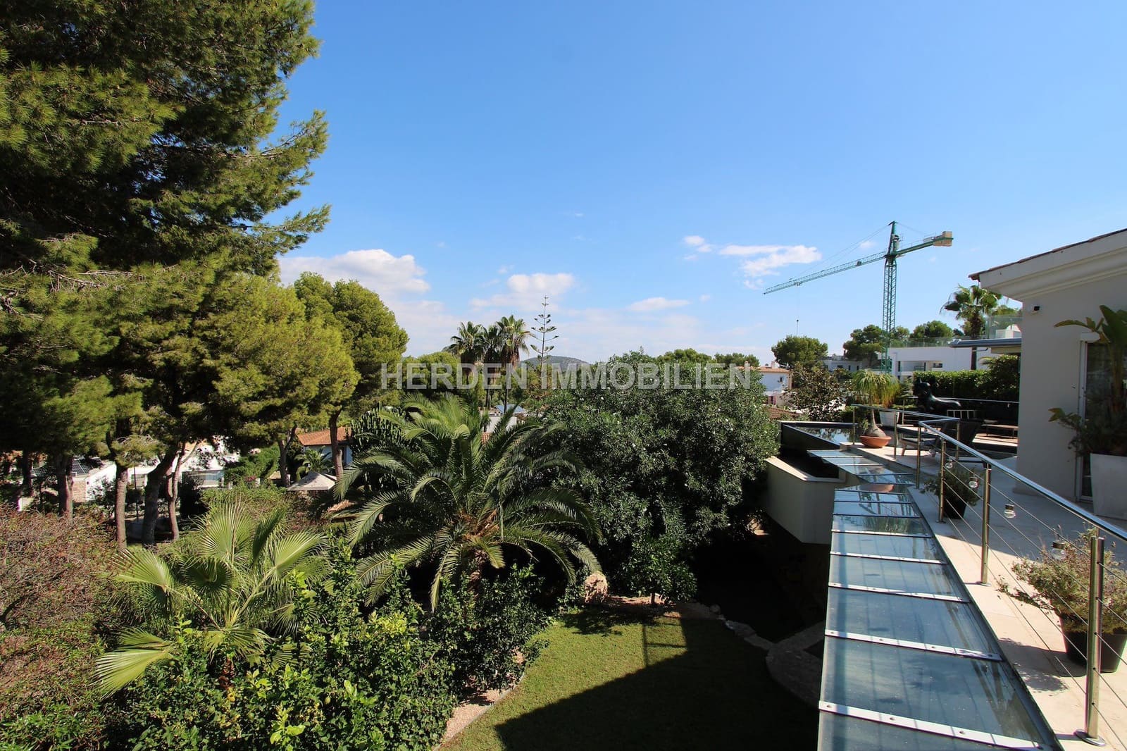 4 slaapkamer Villa te koop in Calvia met zwembad - € 3.950.000 (Ref: 9733836)