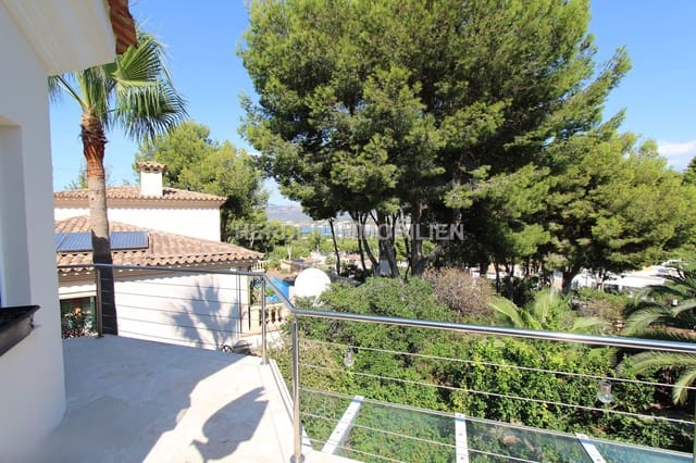 4 slaapkamer Villa te koop in Calvià met zwembad - € 3.950.000 (Ref: 9733836)