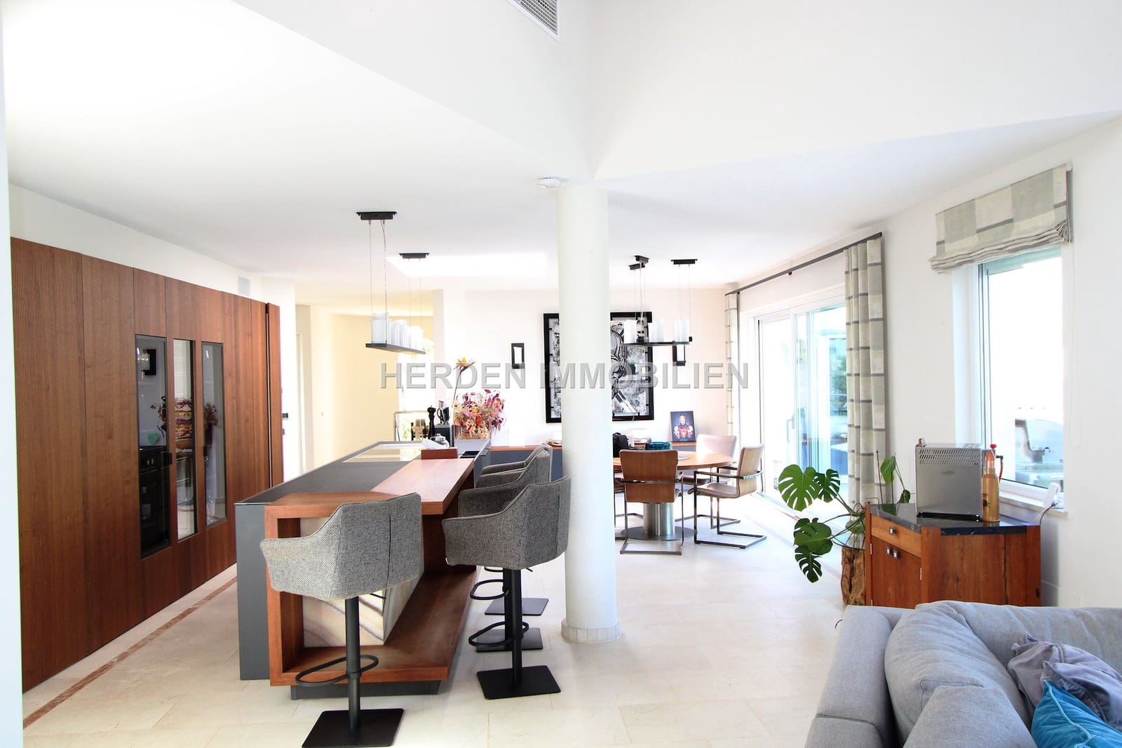 4 slaapkamer Villa te koop in Calvia met zwembad - € 3.950.000 (Ref: 9733836)