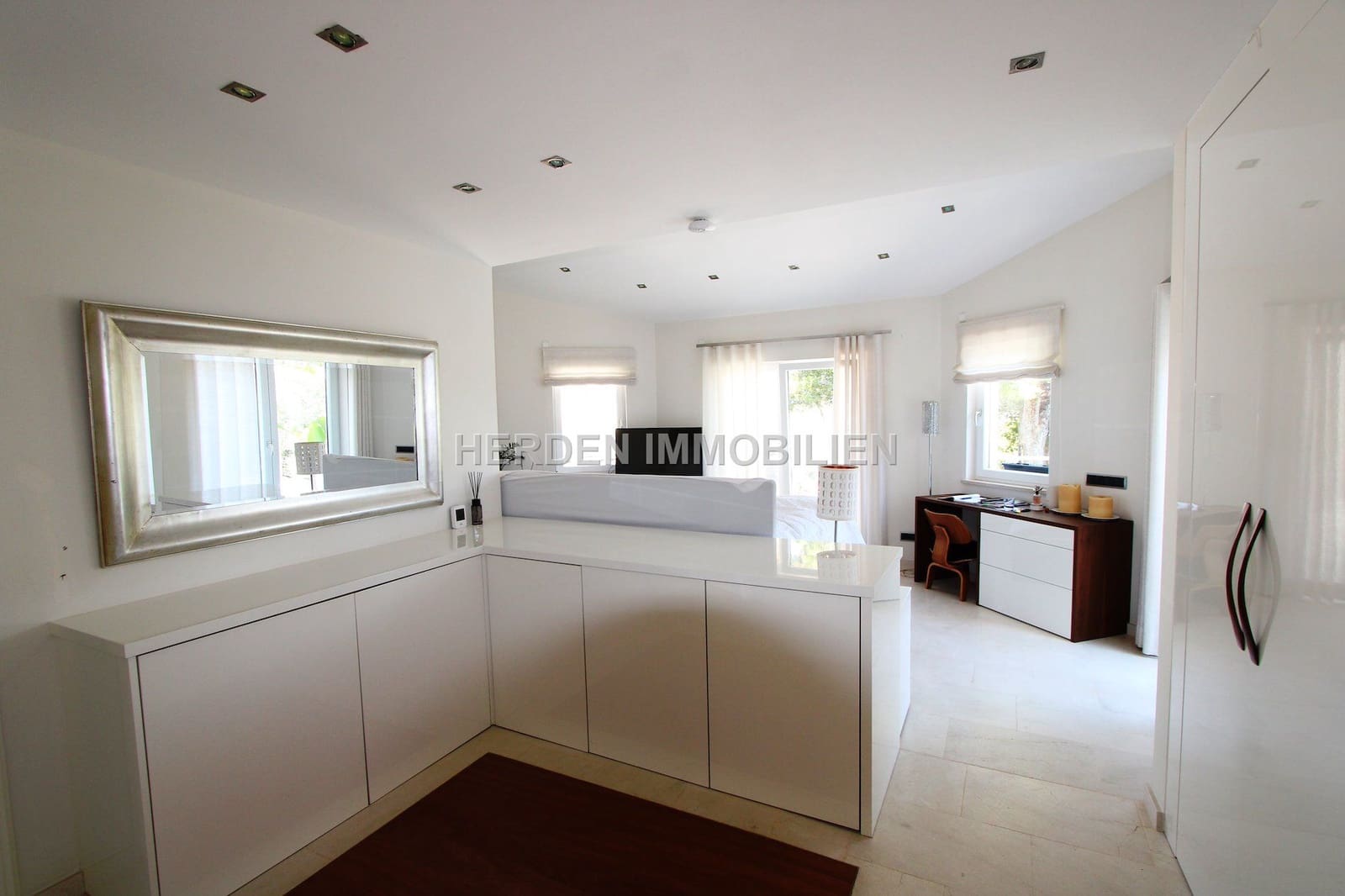 4 slaapkamer Villa te koop in Calvia met zwembad - € 3.950.000 (Ref: 9733836)