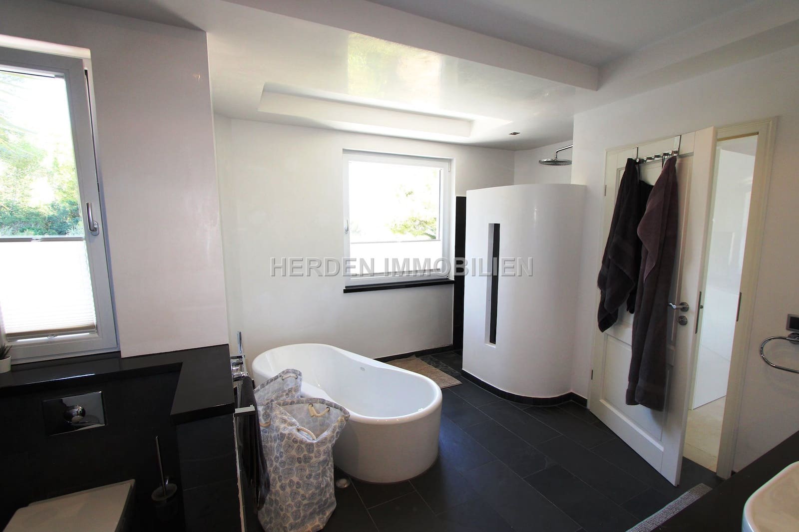 4 slaapkamer Villa te koop in Calvia met zwembad - € 3.950.000 (Ref: 9733836)