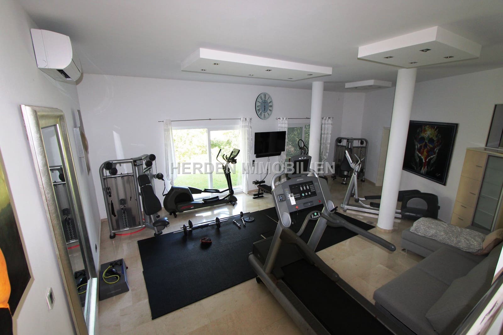 4 slaapkamer Villa te koop in Calvia met zwembad - € 3.950.000 (Ref: 9733836)