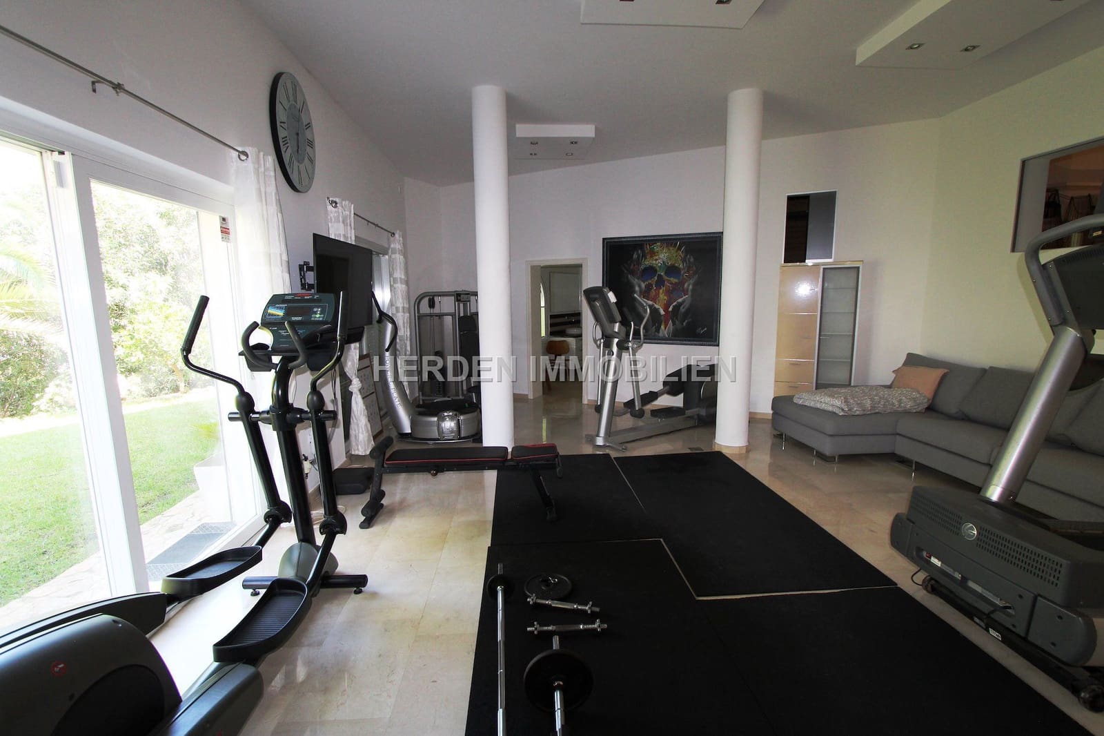 4 slaapkamer Villa te koop in Calvia met zwembad - € 3.950.000 (Ref: 9733836)