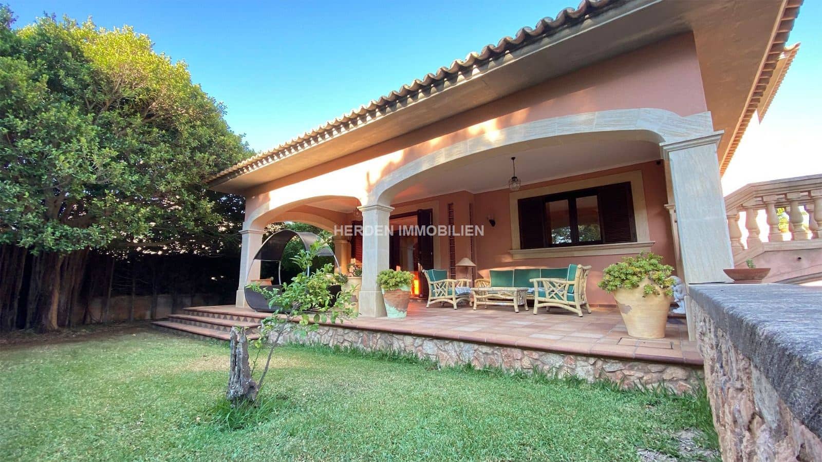 5 bedroom Villa for sale in Campos with pool - € 2,940,000 (Ref: 9733840)