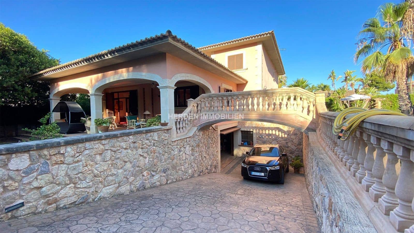 5 bedroom Villa for sale in Campos with pool - € 2,940,000 (Ref: 9733840)