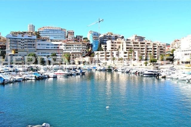 4 bedroom Apartment for rent in Palma de Mallorca with pool - € 3,200 (Ref: 9733851)