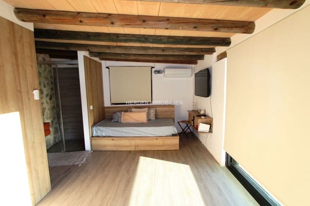 4 soveværelse Finca/Landehus til salg i Calvià med swimmingpool - € 1.995.000 (Ref: 9733918)